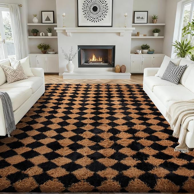 Ophanie 8x10 Black & Beige Diamond Checkered Rugs by Ophanie